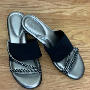 Dexflex by Dexter Women’s Wedge Sandals